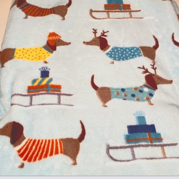 🎅 Dachshund Winter Themed Oversized Throw Blanket - Picture 5 of 6